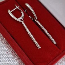 Pasidabruoti auskarai "Fiet"